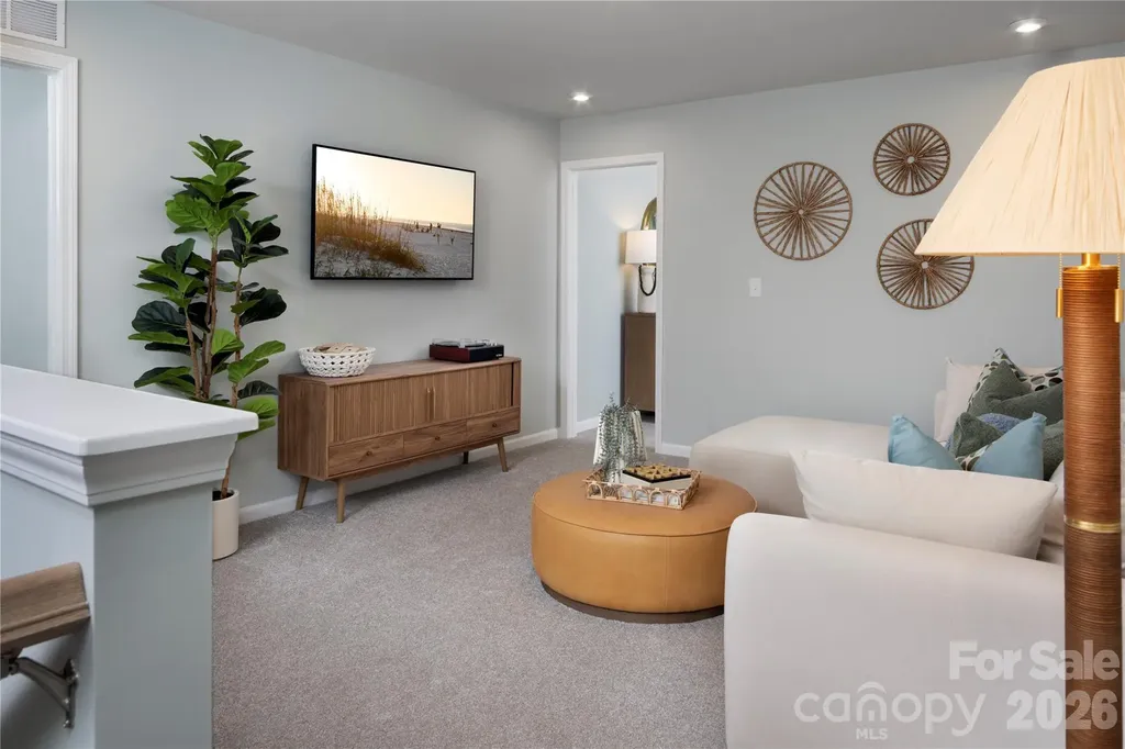 1304 Vibrant Road Charlotte NC 28215