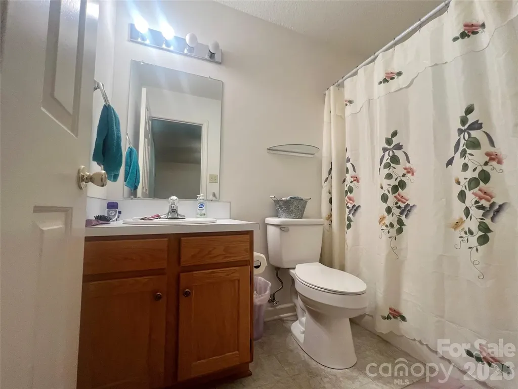1213 Coventry Place NW Conover NC 28613