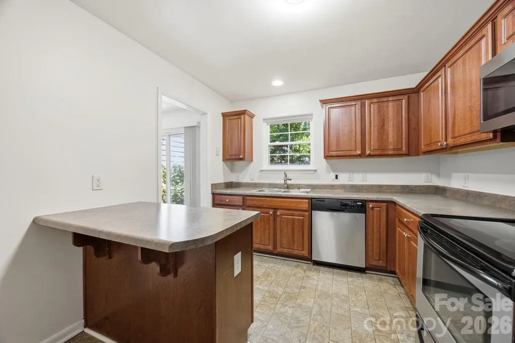 3132 Heathstead Place Charlotte NC 28210