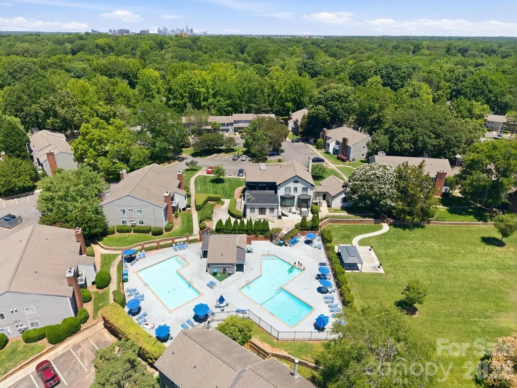3132 Heathstead Place Charlotte NC 28210
