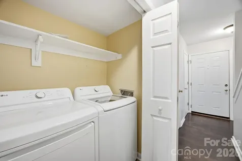 3132 Heathstead Place Charlotte NC 28210