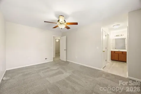 3132 Heathstead Place Charlotte NC 28210