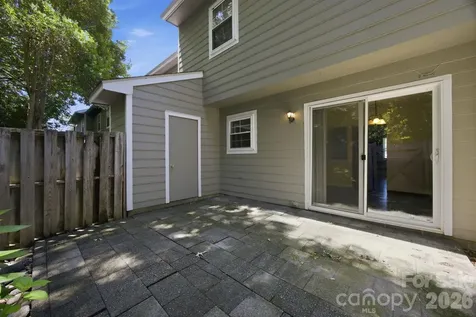 3132 Heathstead Place Charlotte NC 28210