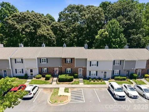 3132 Heathstead Place Charlotte NC 28210