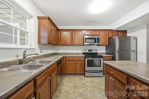 3132 Heathstead Place Charlotte NC 28210