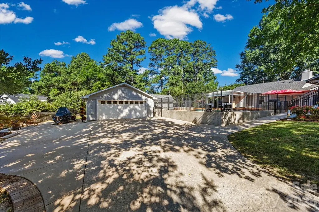 3101 Mckee Road Charlotte NC 28270