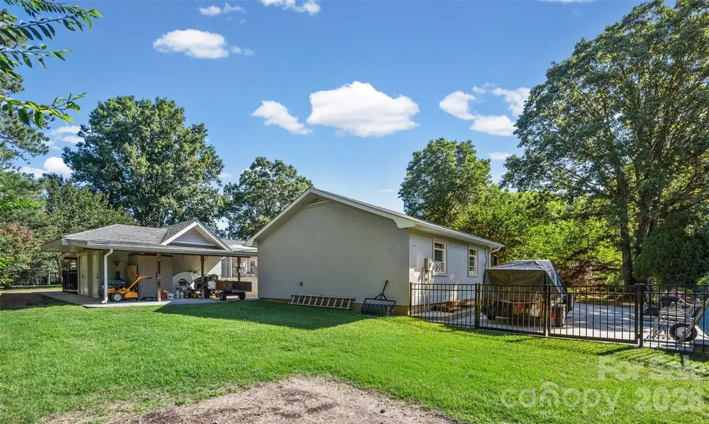 3101 Mckee Road Charlotte NC 28270