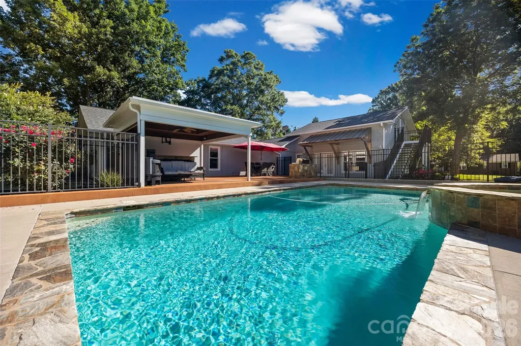 3101 Mckee Road Charlotte NC 28270