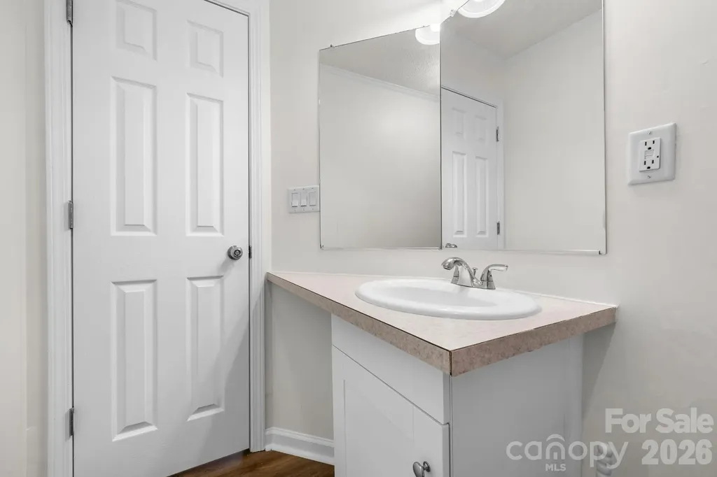 952 Eastern Ridge Drive Newton NC 28658