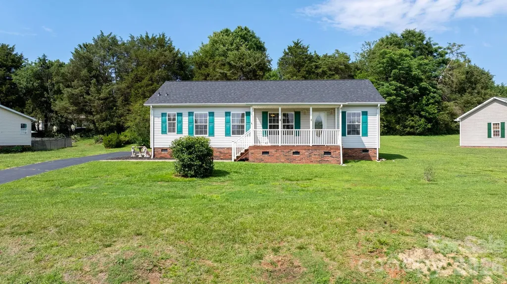 952 Eastern Ridge Drive Newton NC 28658