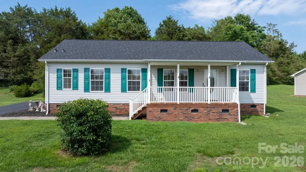 952 Eastern Ridge Drive Newton NC 28658