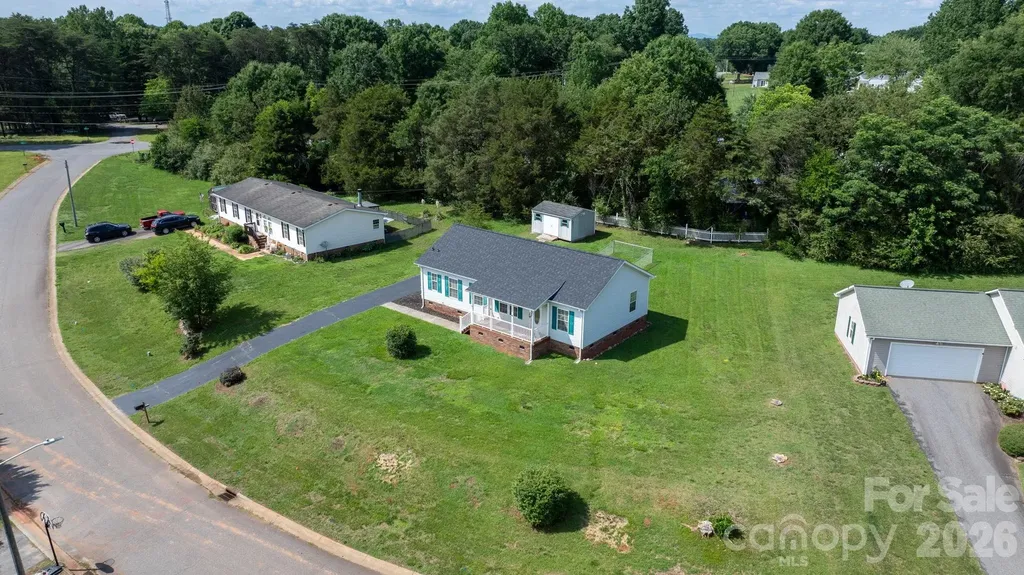 952 Eastern Ridge Drive Newton NC 28658