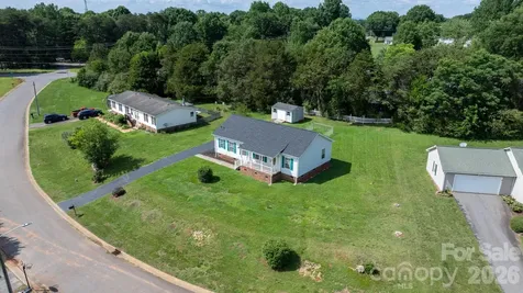 952 Eastern Ridge Drive Newton NC 28658