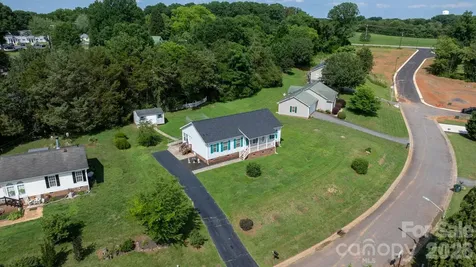 952 Eastern Ridge Drive Newton NC 28658