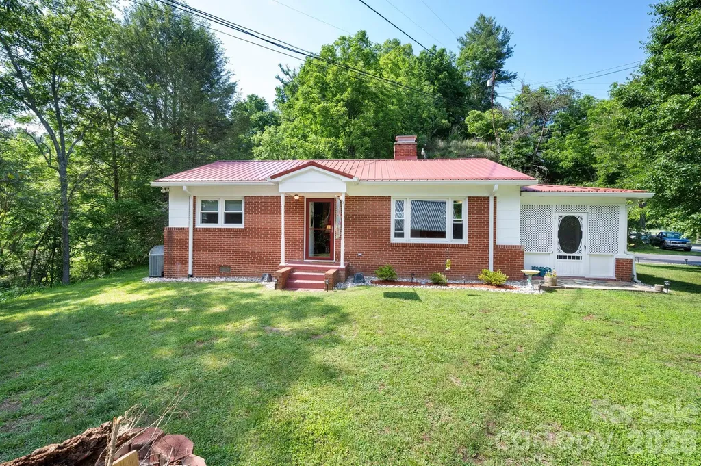 2896 Old Mars Hill Highway Weaverville NC 28787