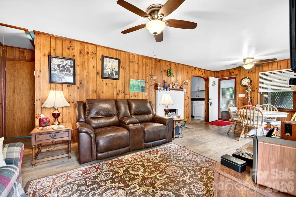 2896 Old Mars Hill Highway Weaverville NC 28787