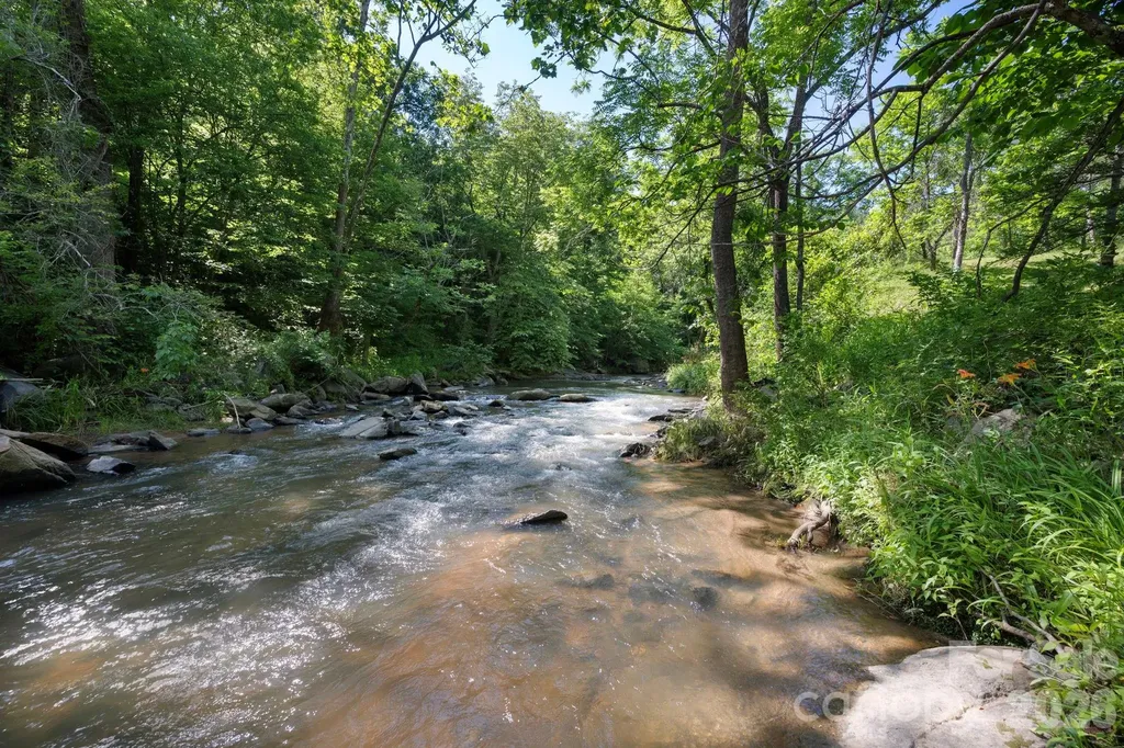2896 Old Mars Hill Highway Weaverville NC 28787