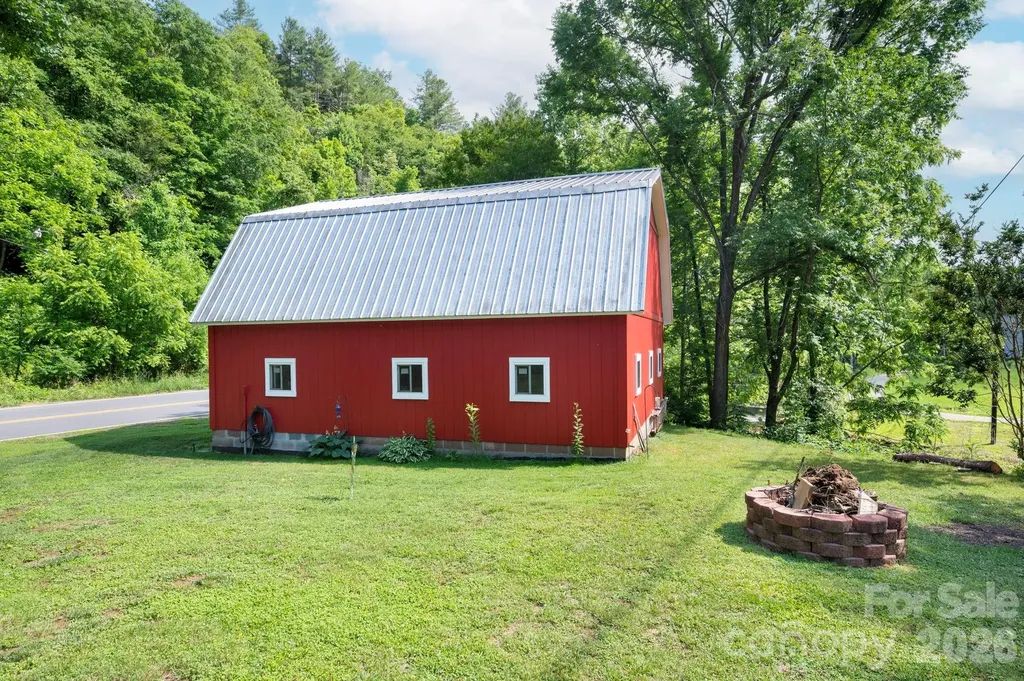 2896 Old Mars Hill Highway Weaverville NC 28787