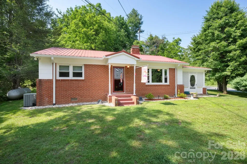 2896 Old Mars Hill Highway Weaverville NC 28787