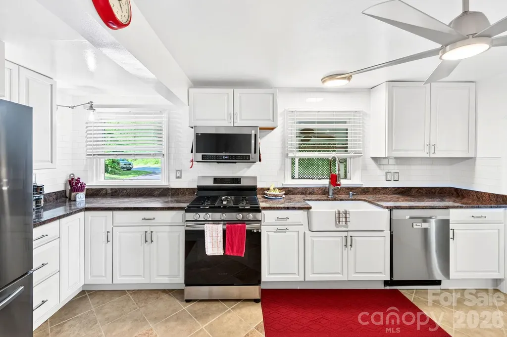 2896 Old Mars Hill Highway Weaverville NC 28787