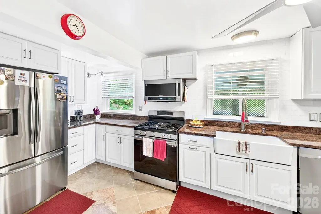 2896 Old Mars Hill Highway Weaverville NC 28787