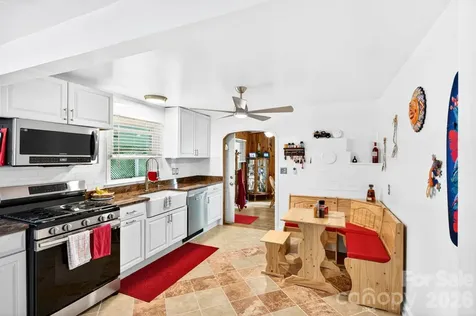2896 Old Mars Hill Highway Weaverville NC 28787