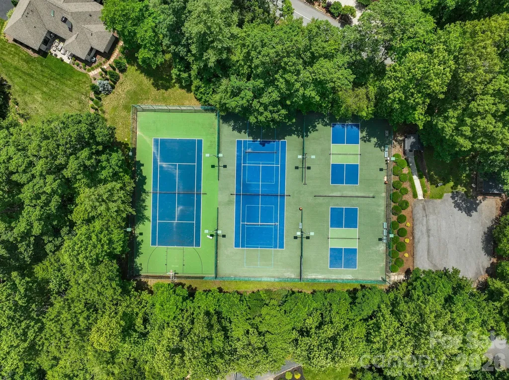 9999 Glen Eagles Lane Mills River NC 28759