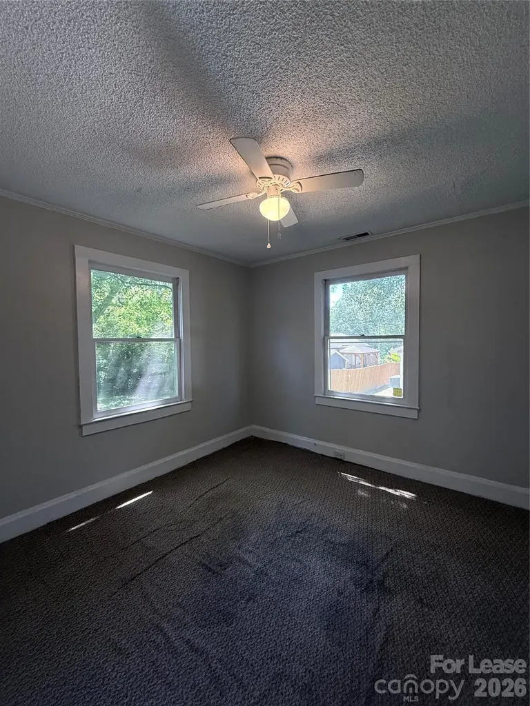 909 E Harrison Avenue Gastonia NC 28054