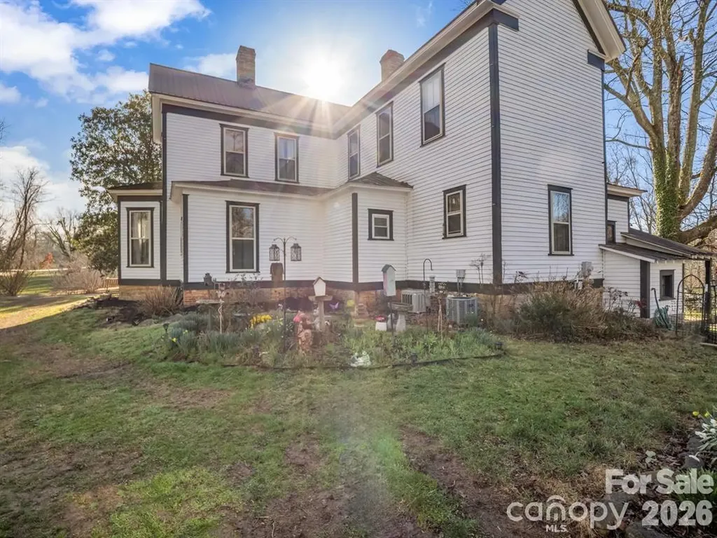 219 Stoney Mountain Road Hendersonville NC 28791