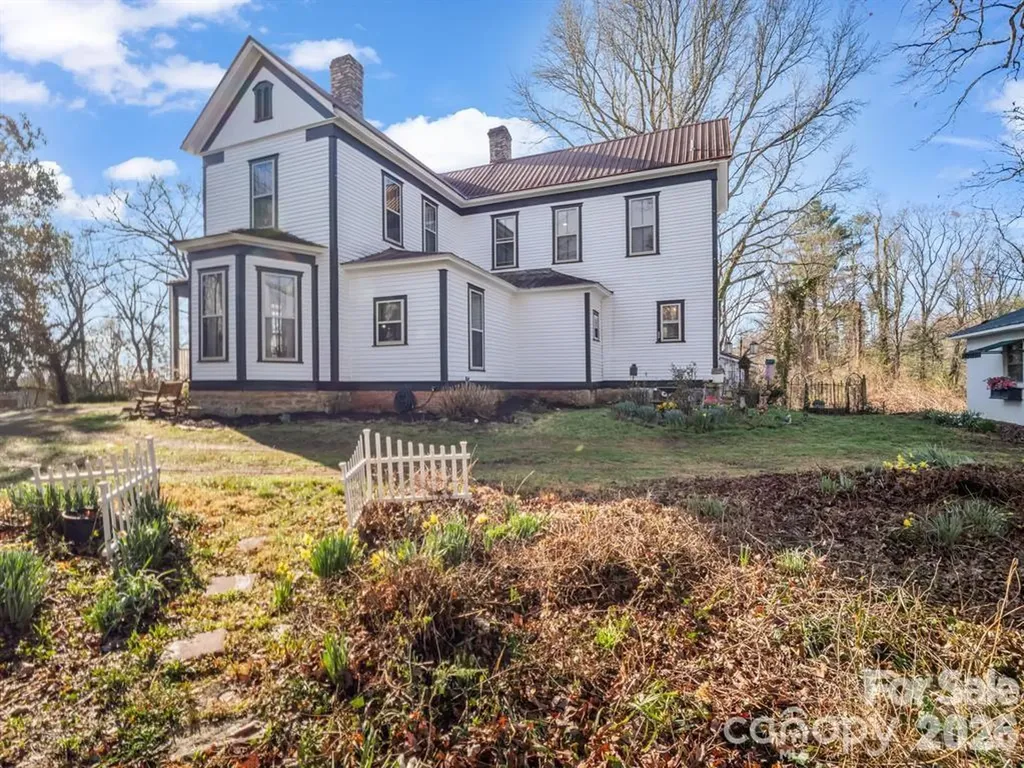 219 Stoney Mountain Road Hendersonville NC 28791