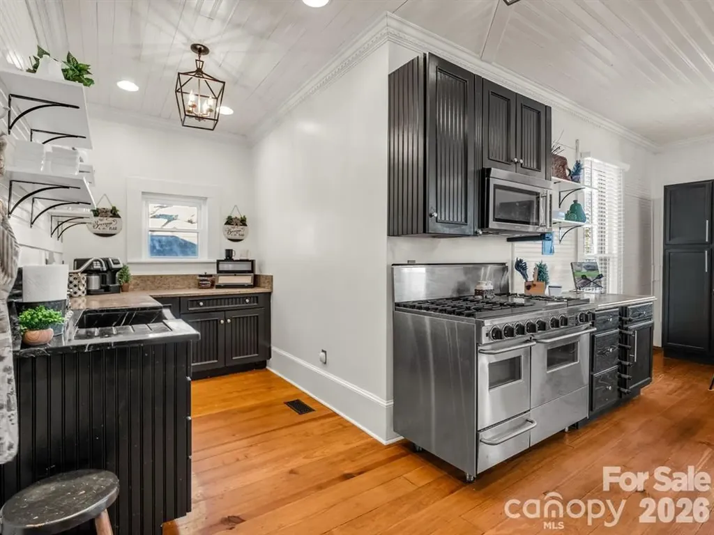 219 Stoney Mountain Road Hendersonville NC 28791