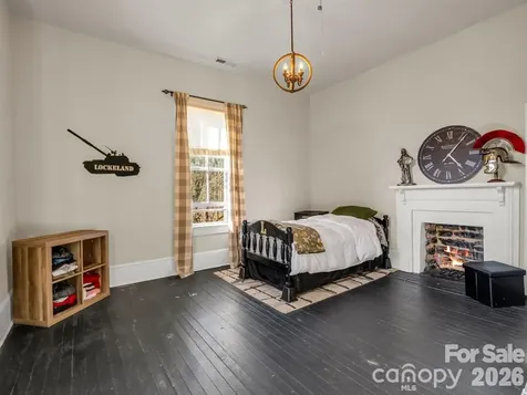 219 Stoney Mountain Road Hendersonville NC 28791