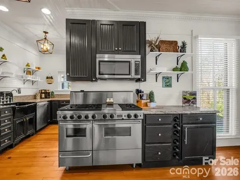 219 Stoney Mountain Road Hendersonville NC 28791
