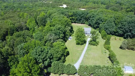 124 Lorenzo Lane Mooresville NC 28115
