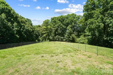 124 Lorenzo Lane Mooresville NC 28115