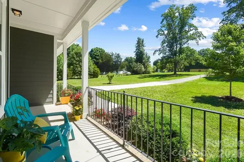 124 Lorenzo Lane Mooresville NC 28115