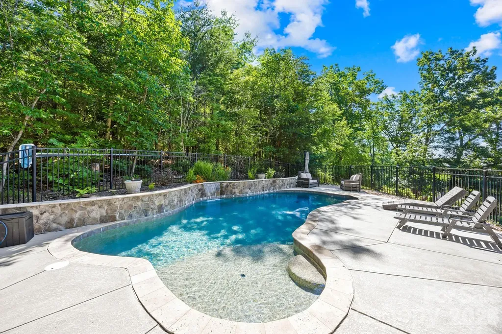 244 Mark Ryan Lane Dallas NC 28034