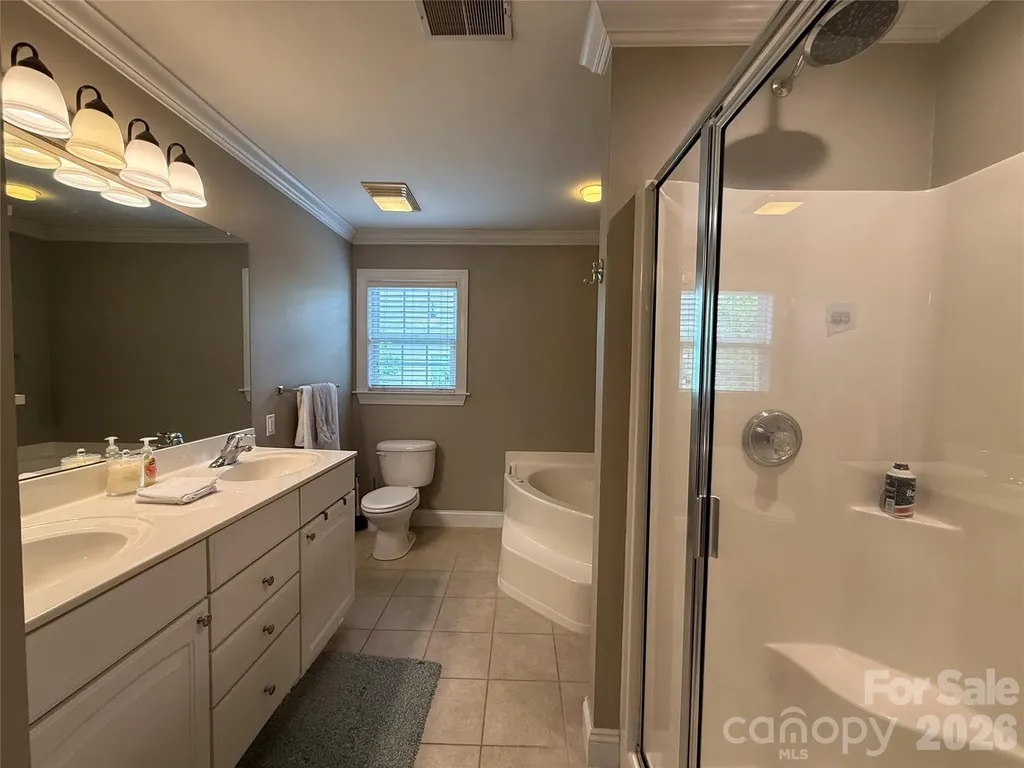 4417 Kathleen Court Charlotte NC 28217