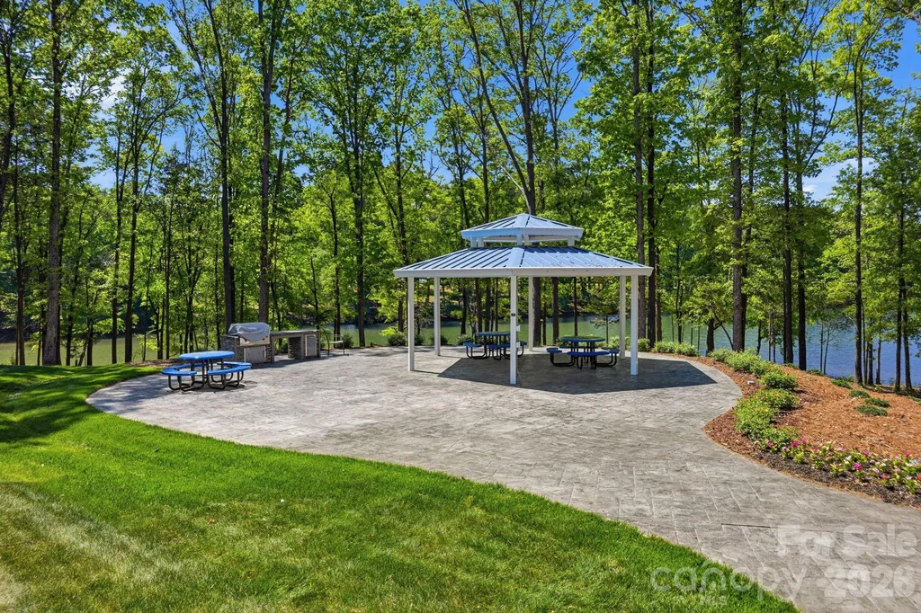 127 Lake Cove Way Mooresville NC 28115