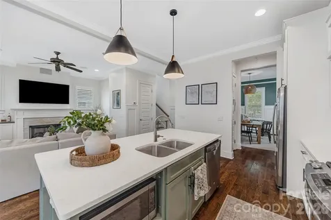 3430 Cosby Place Charlotte NC 28205