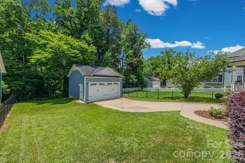3430 Cosby Place Charlotte NC 28205