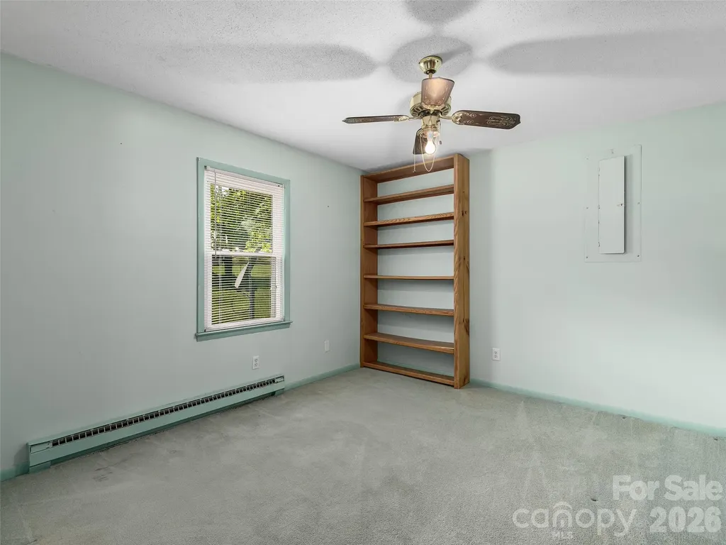 25 Moody Road Asheville NC 28806