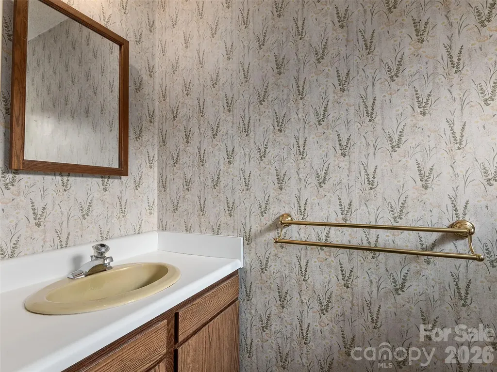 25 Moody Road Asheville NC 28806
