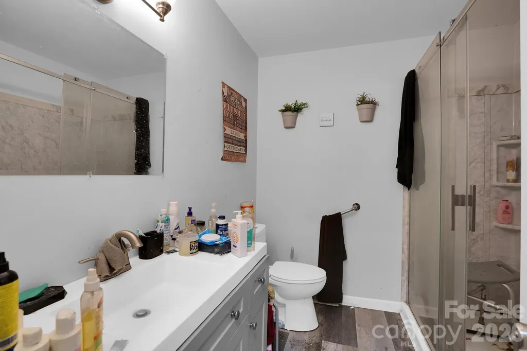 1616 Mcallister Drive Charlotte NC 28216