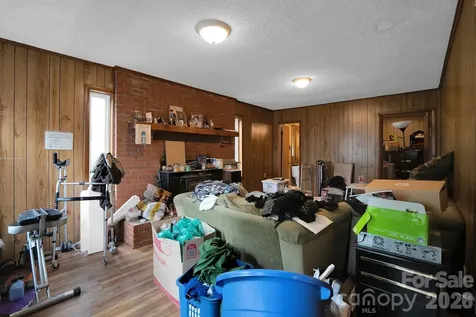 1616 Mcallister Drive Charlotte NC 28216