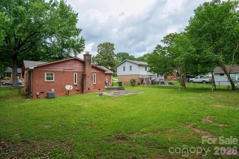 1616 Mcallister Drive Charlotte NC 28216