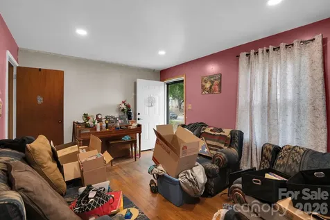 1616 Mcallister Drive Charlotte NC 28216