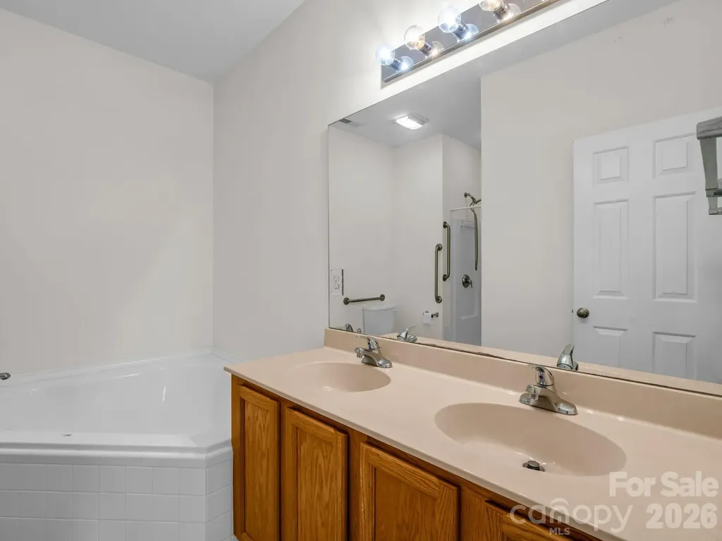 6 Scottish Circle Asheville NC 28803