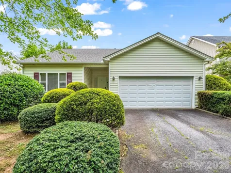 6 Scottish Circle Asheville NC 28803
