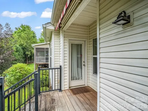 6 Scottish Circle Asheville NC 28803